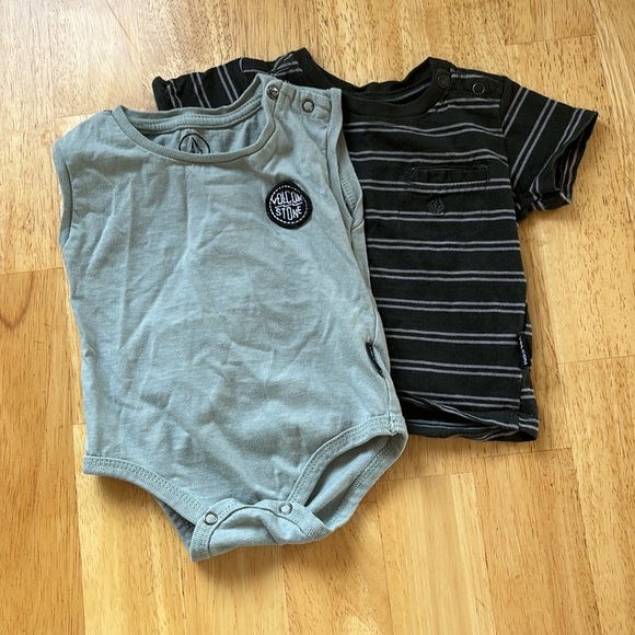 Volcom Set - 6-9 mo - Picture 2 of 5